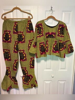 Funky Two-Piece Printed Peplum Top & Pants Set - Olive Multi